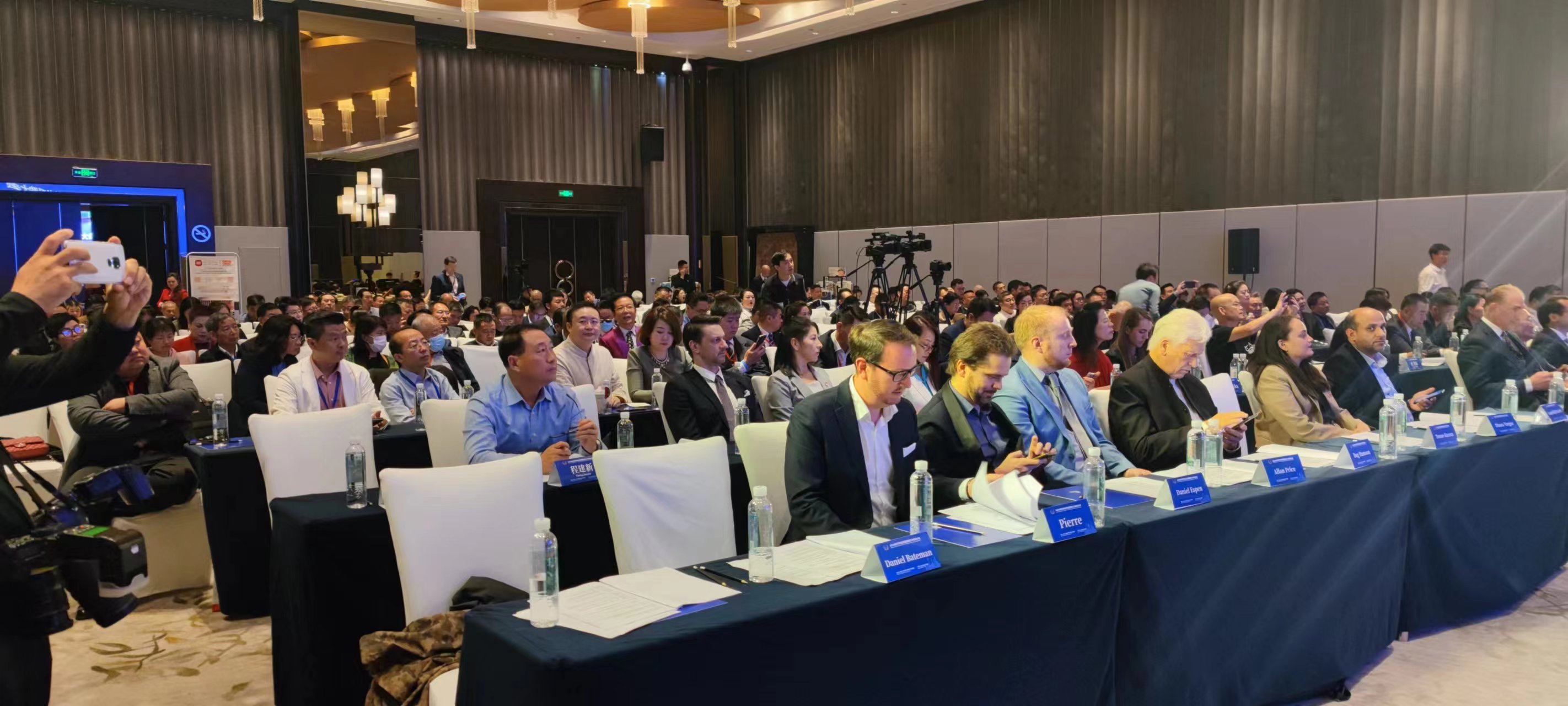 1697006350115570.jpg 1697006350115570.jpg