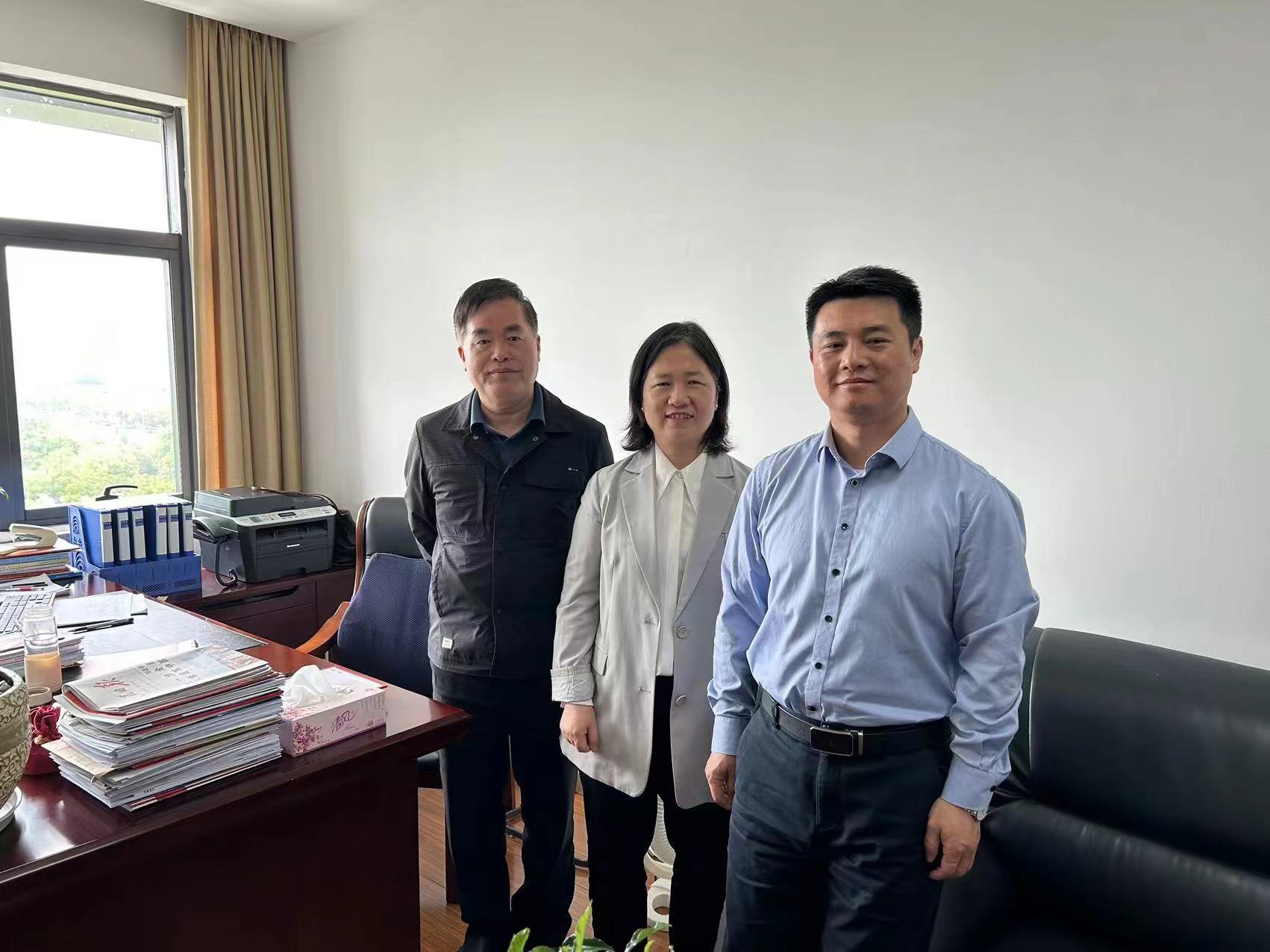 1714387758894802.jpg 1714387758894802.jpg