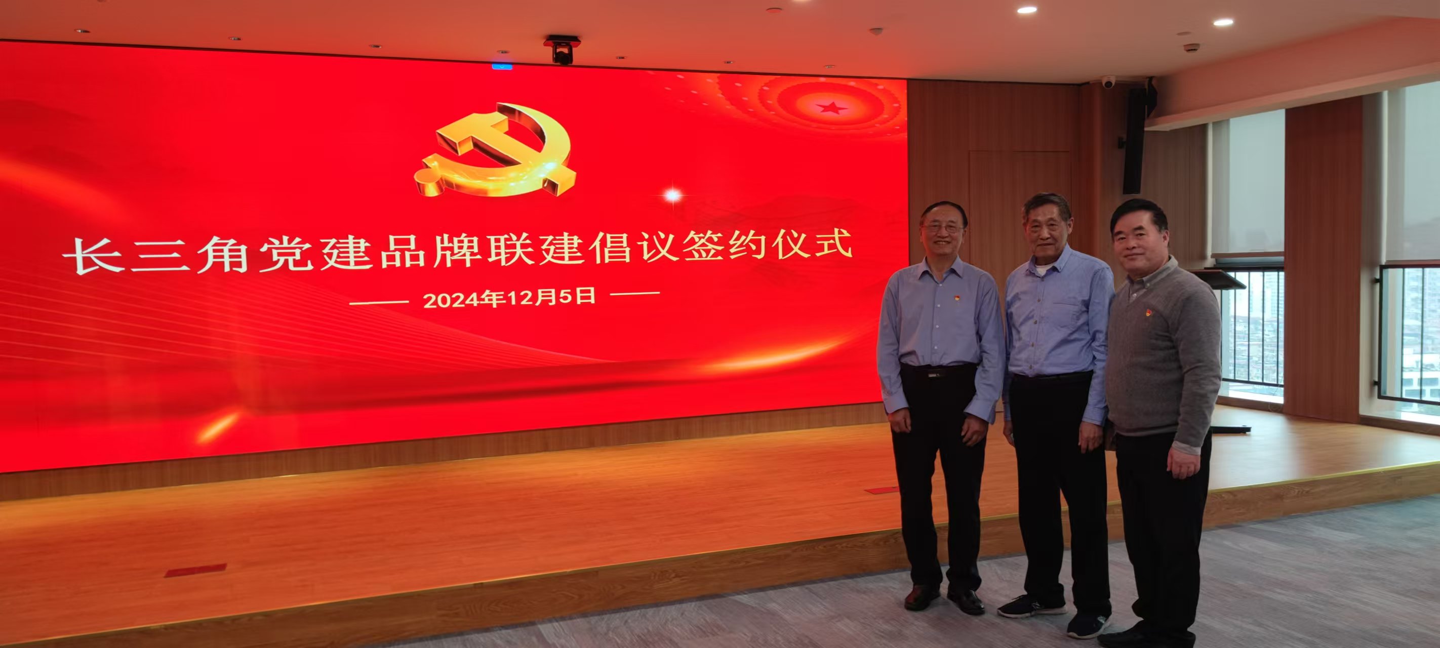 1733485339339520.jpg 1733485339339520.jpg