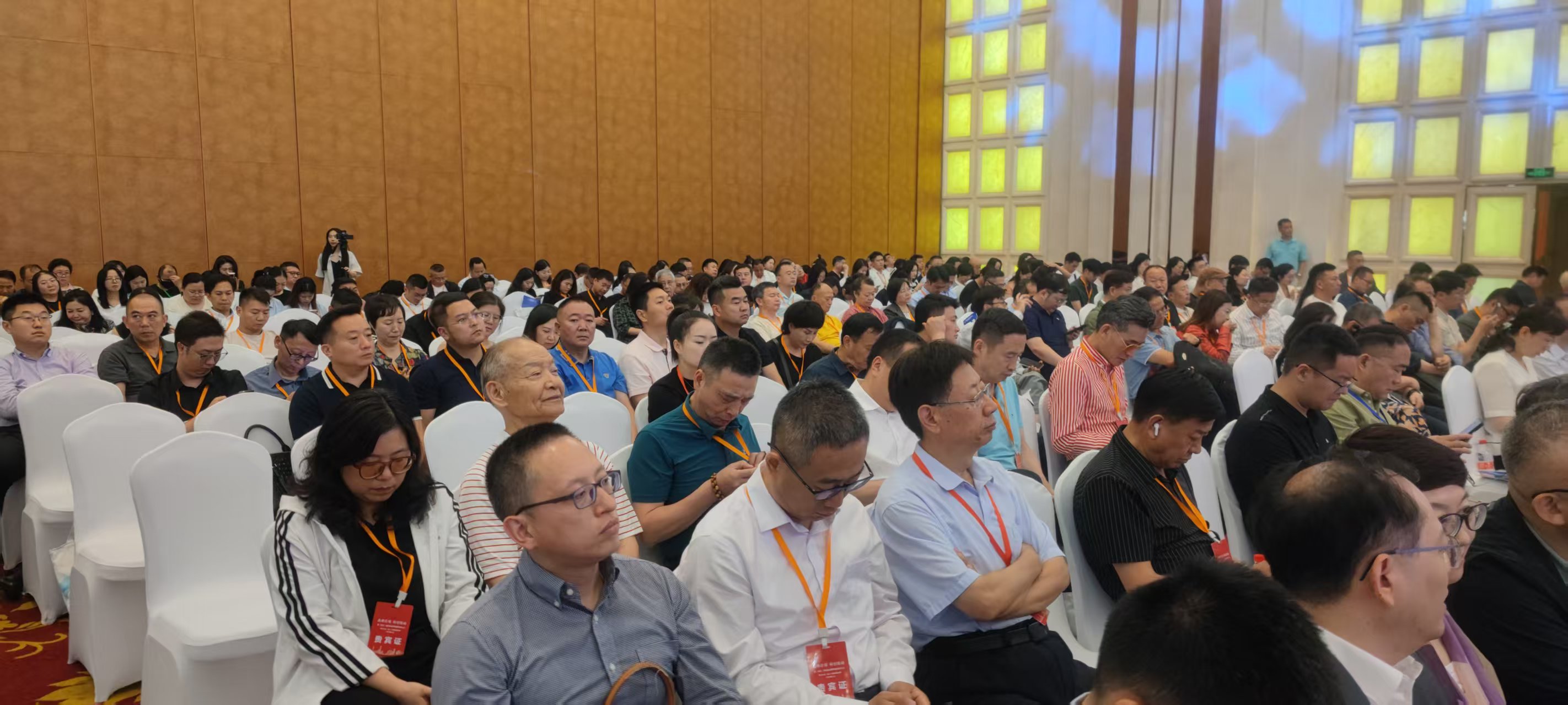 1750947343104769.jpg 1750947343104769.jpg