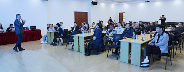 1763044765130450.jpeg 20251113_223428.jpeg